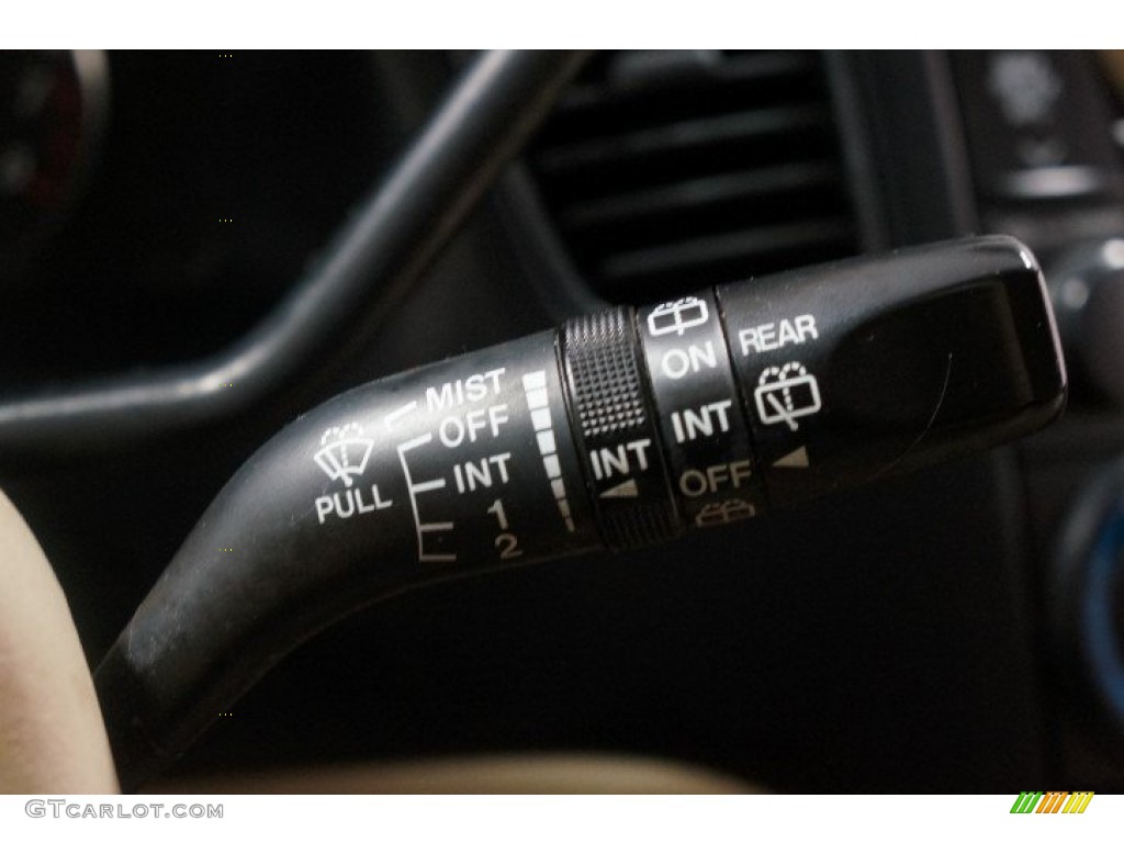 2006 Mazda MPV LX Controls Photo #102958860