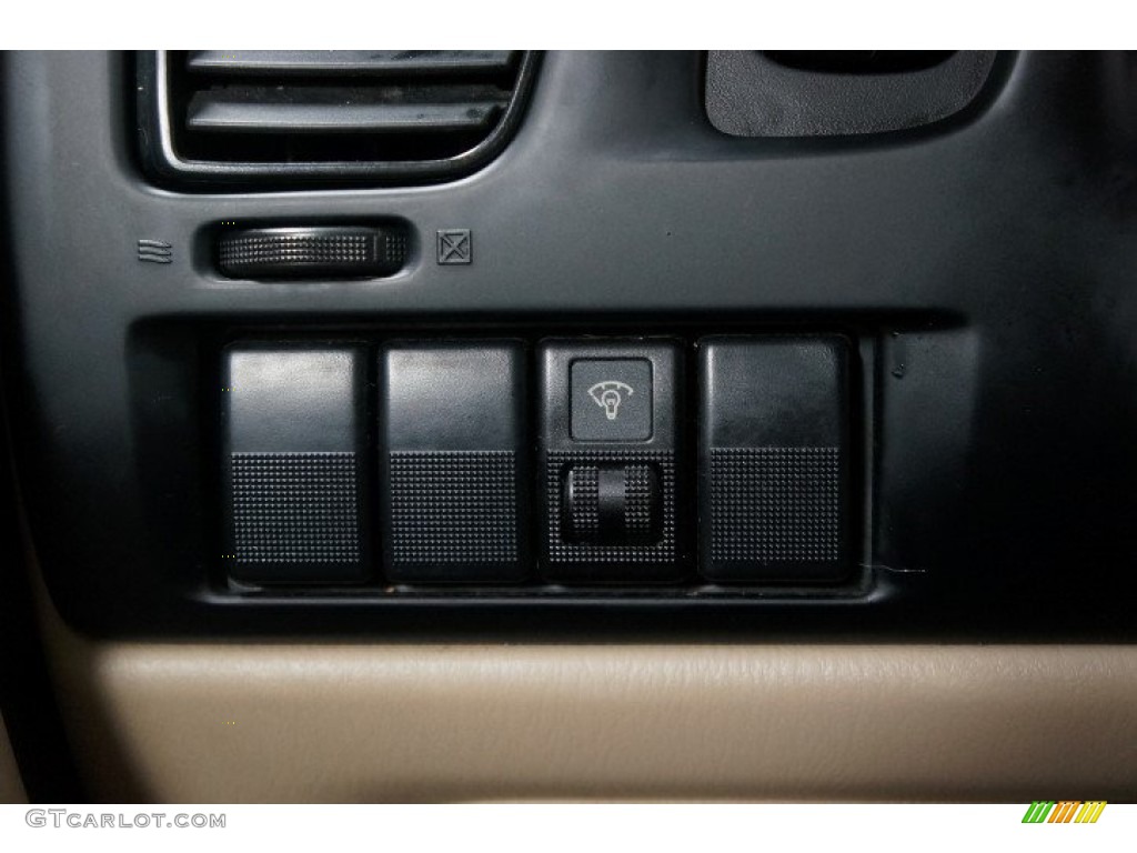 2006 MPV LX - Nordic Green Mica / Beige photo #23