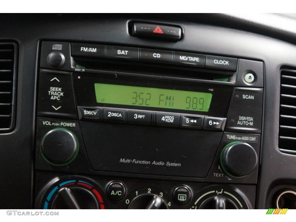 2006 Mazda MPV LX Audio System Photo #102958941