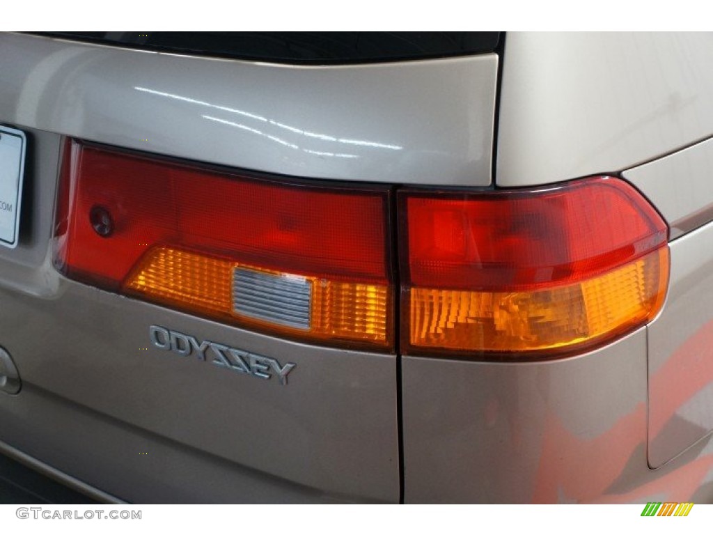 2003 Odyssey EX-L - Sandstone Metallic / Ivory photo #50