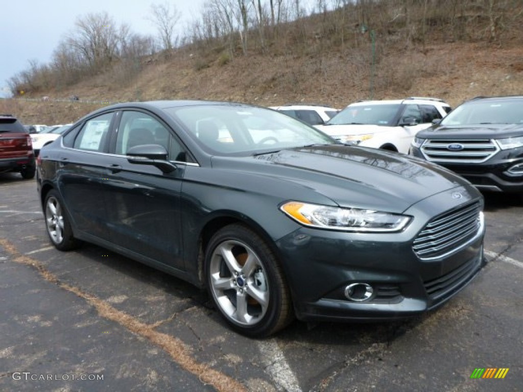 2015 Fusion SE - Guard Metallic / Charcoal Black photo #1