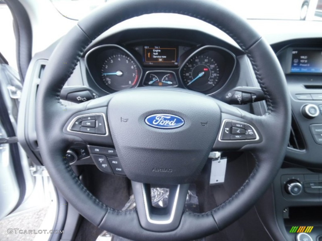 2015 Ford Focus SE Sedan Charcoal Black Steering Wheel Photo #102968559