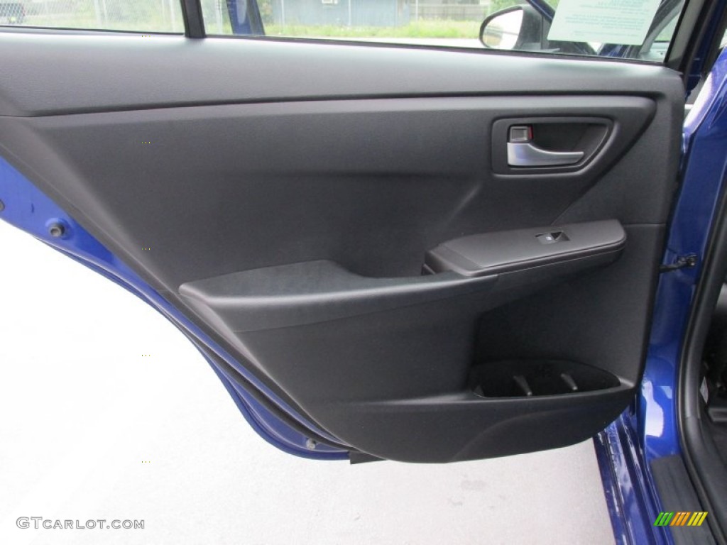 2015 Camry SE - Blue Crush Metallic / Black photo #18