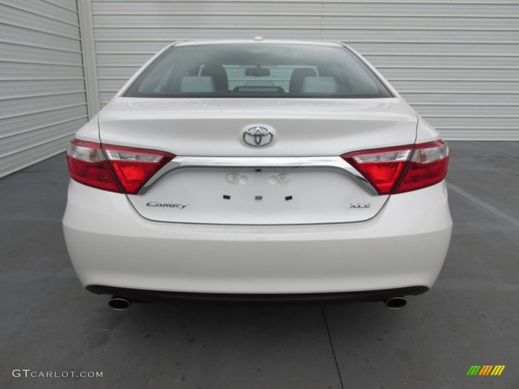 2015 Camry XLE V6 - Blizzard Pearl White / Ash photo #5