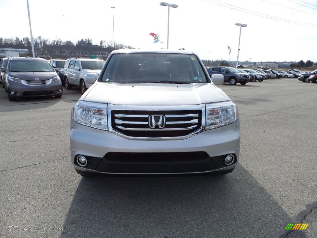 2015 Pilot Touring 4WD - Alabaster Silver Metallic / Black photo #1