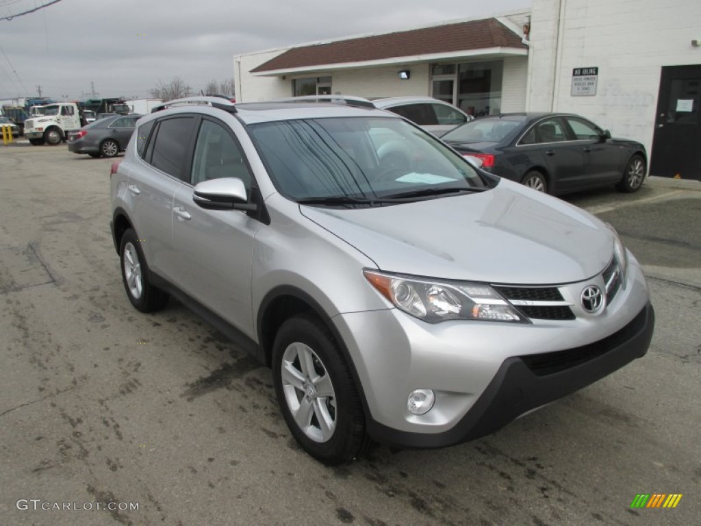 2014 RAV4 XLE AWD - Classic Silver Metallic / Black photo #1