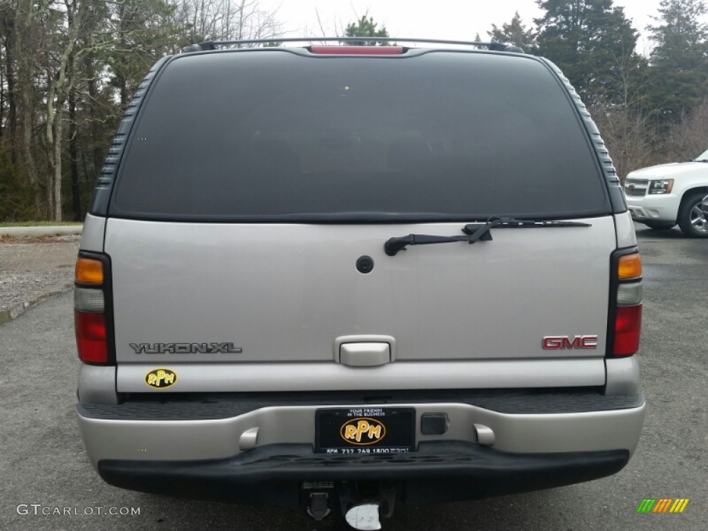 2004 Yukon XL Denali AWD - Silver Birch Metallic / Stone Gray photo #15