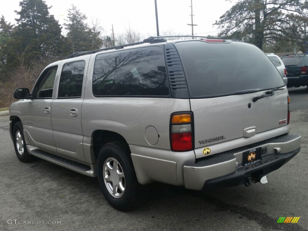 2004 Yukon XL Denali AWD - Silver Birch Metallic / Stone Gray photo #17