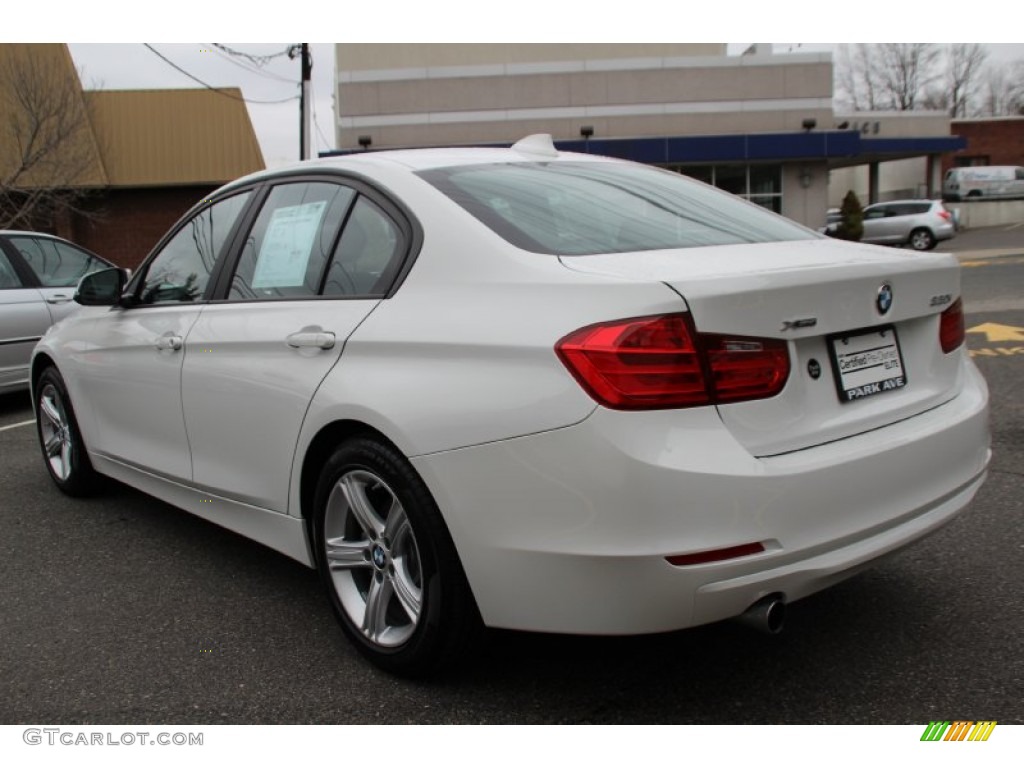 2015 3 Series 320i xDrive Sedan - Alpine White / Black photo #5