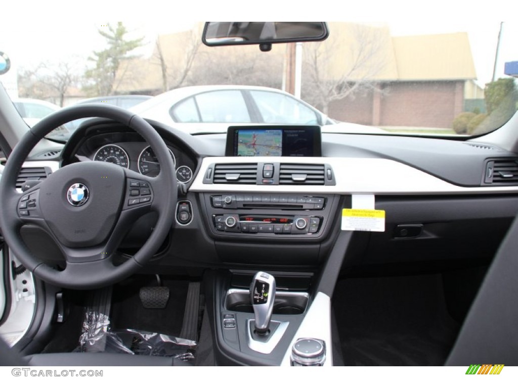 2015 3 Series 320i xDrive Sedan - Alpine White / Black photo #15