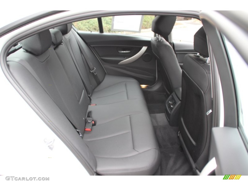 2015 3 Series 320i xDrive Sedan - Alpine White / Black photo #25
