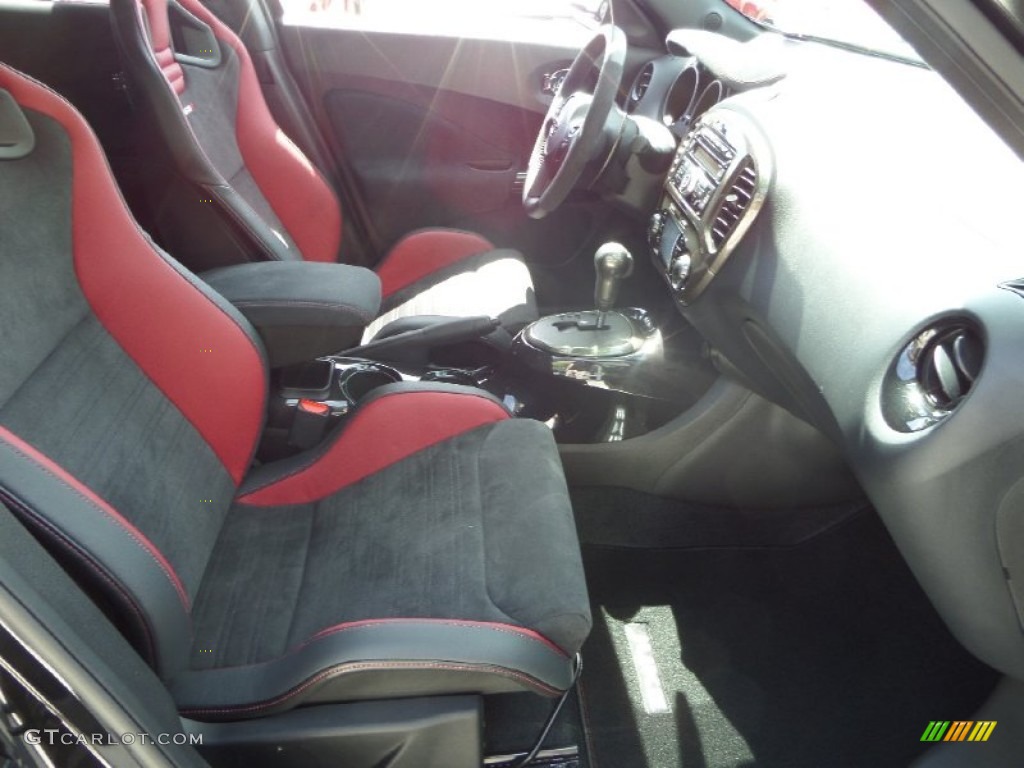 2014 Nissan Juke NISMO RS Front Seat Photo #102991396