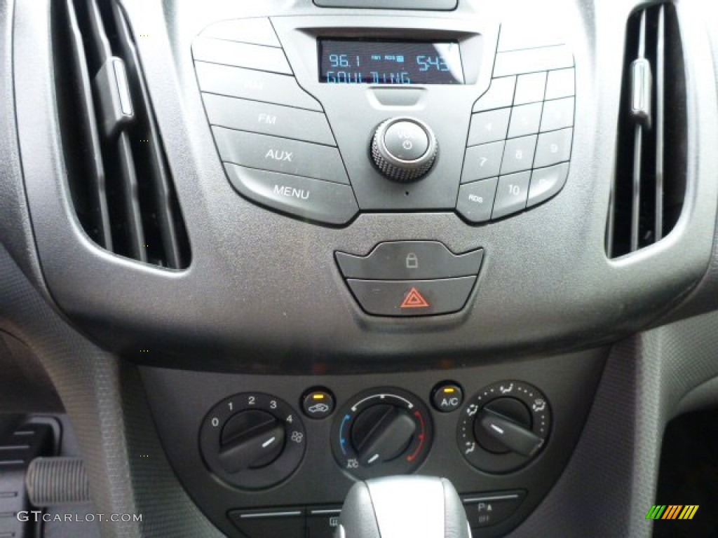 2015 Ford Transit Connect XL Van Controls Photos