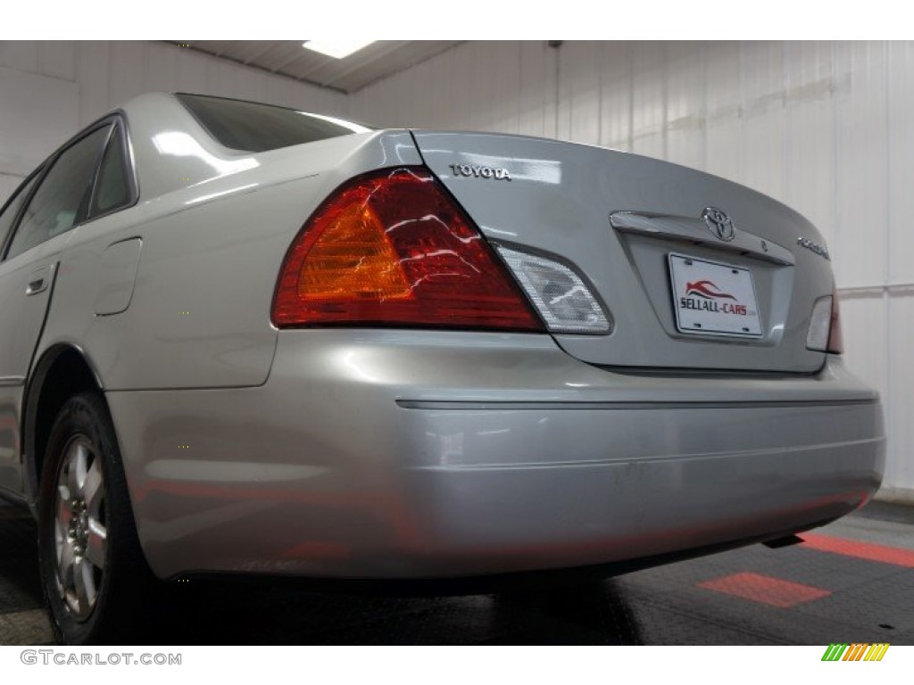 2001 Avalon XL - Lunar Mist Metallic / Stone photo #53