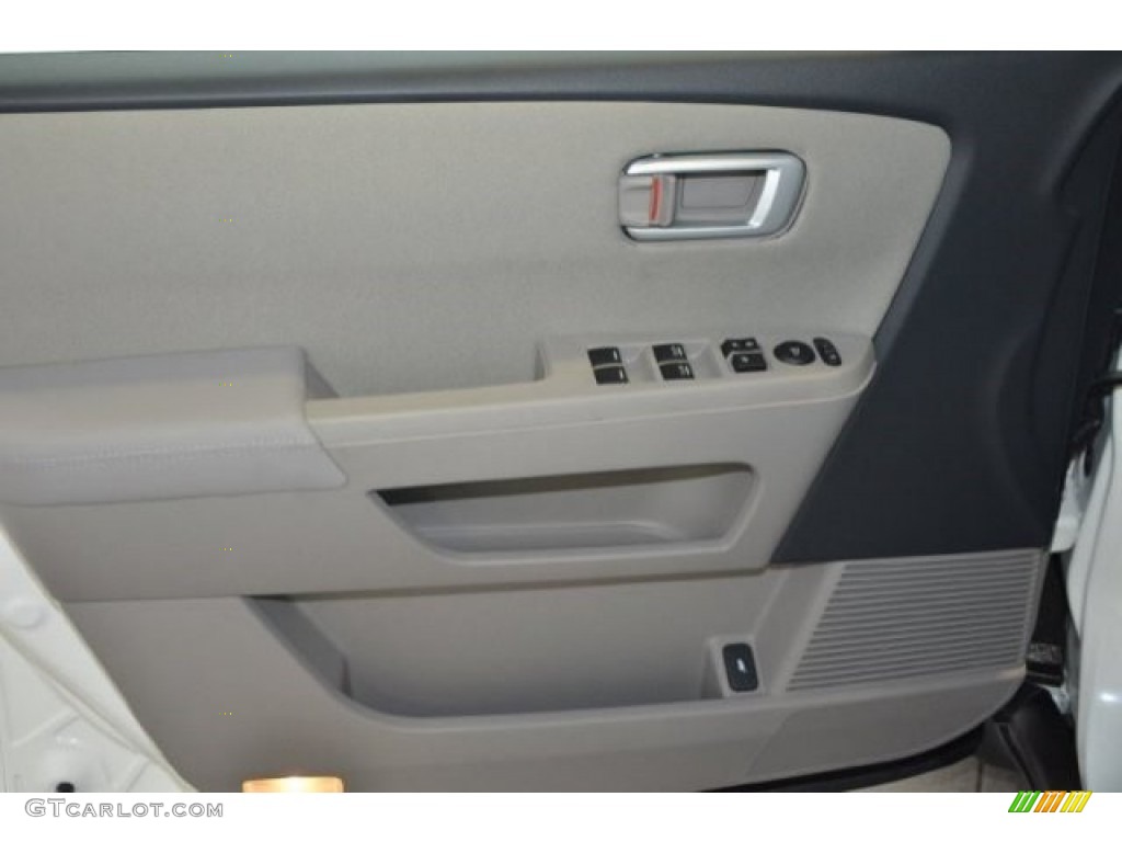 2015 Pilot LX - Taffeta White / Gray photo #8