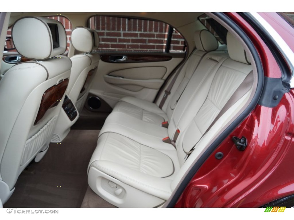 2006 Jaguar XJ Super V8 Rear Seat Photos