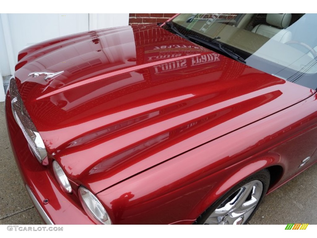 2006 XJ Super V8 - Radiance Red Metallic / Ivory photo #42