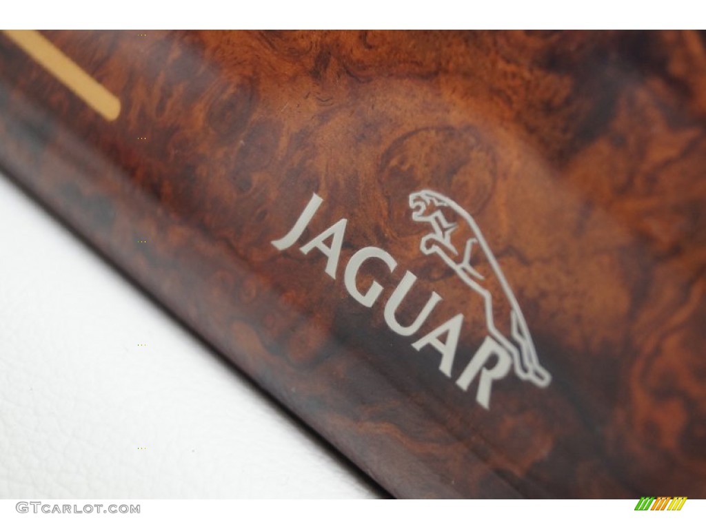 2006 XJ Super V8 - Radiance Red Metallic / Ivory photo #68