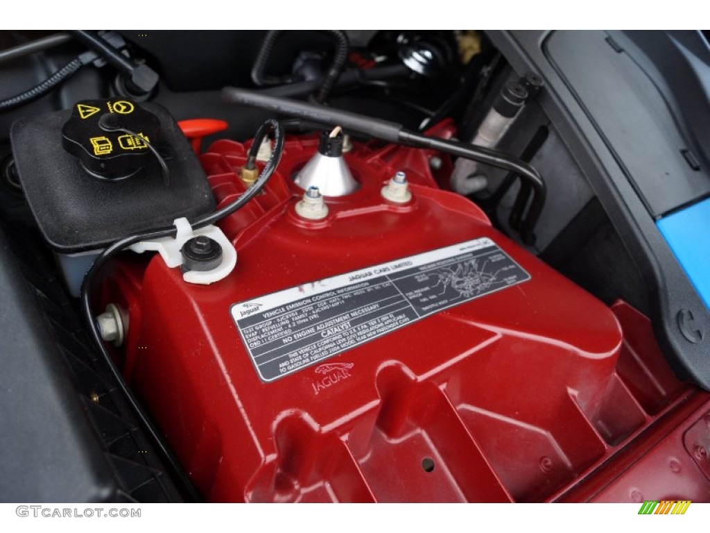 2006 XJ Super V8 - Radiance Red Metallic / Ivory photo #101