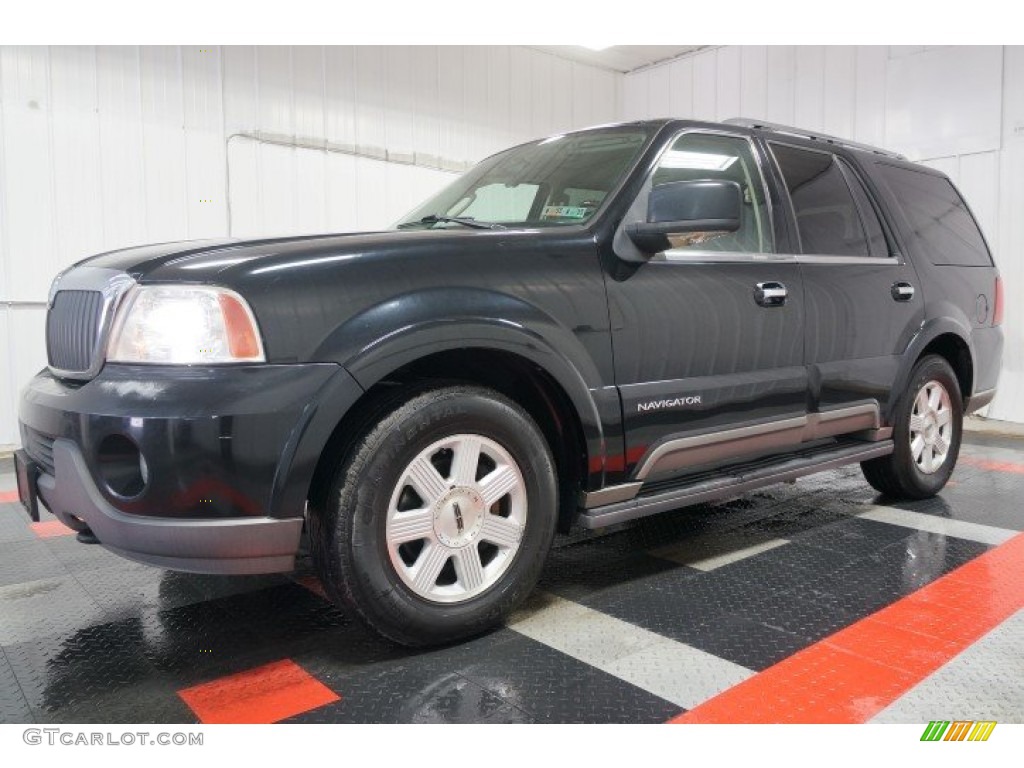 2003 Navigator Luxury - Black / Black photo #2