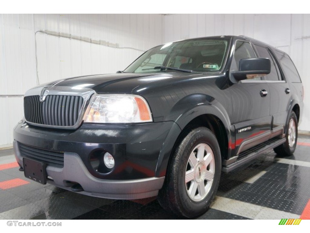 2003 Navigator Luxury - Black / Black photo #3