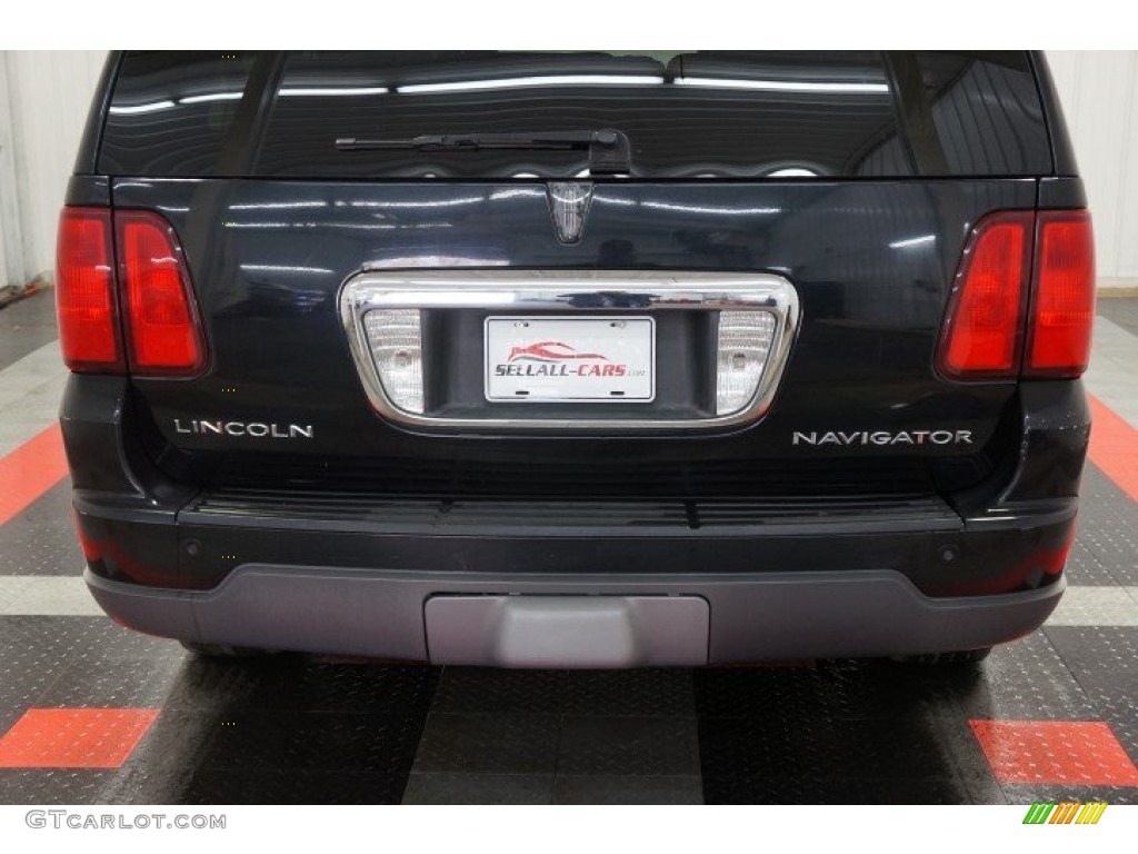2003 Navigator Luxury - Black / Black photo #61
