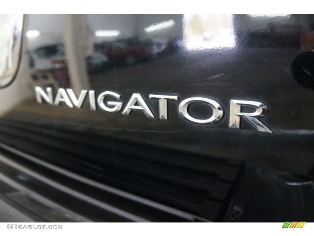 2003 Navigator Luxury - Black / Black photo #73