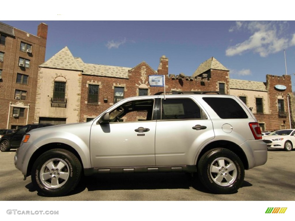 2011 Escape XLT V6 4WD - Sterling Grey Metallic / Charcoal Black photo #3