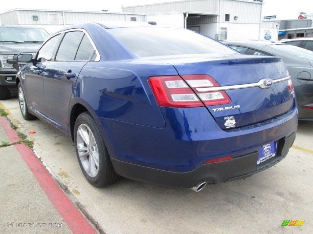 2015 Taurus SE - Deep Impact Blue Metallic / Dune photo #7