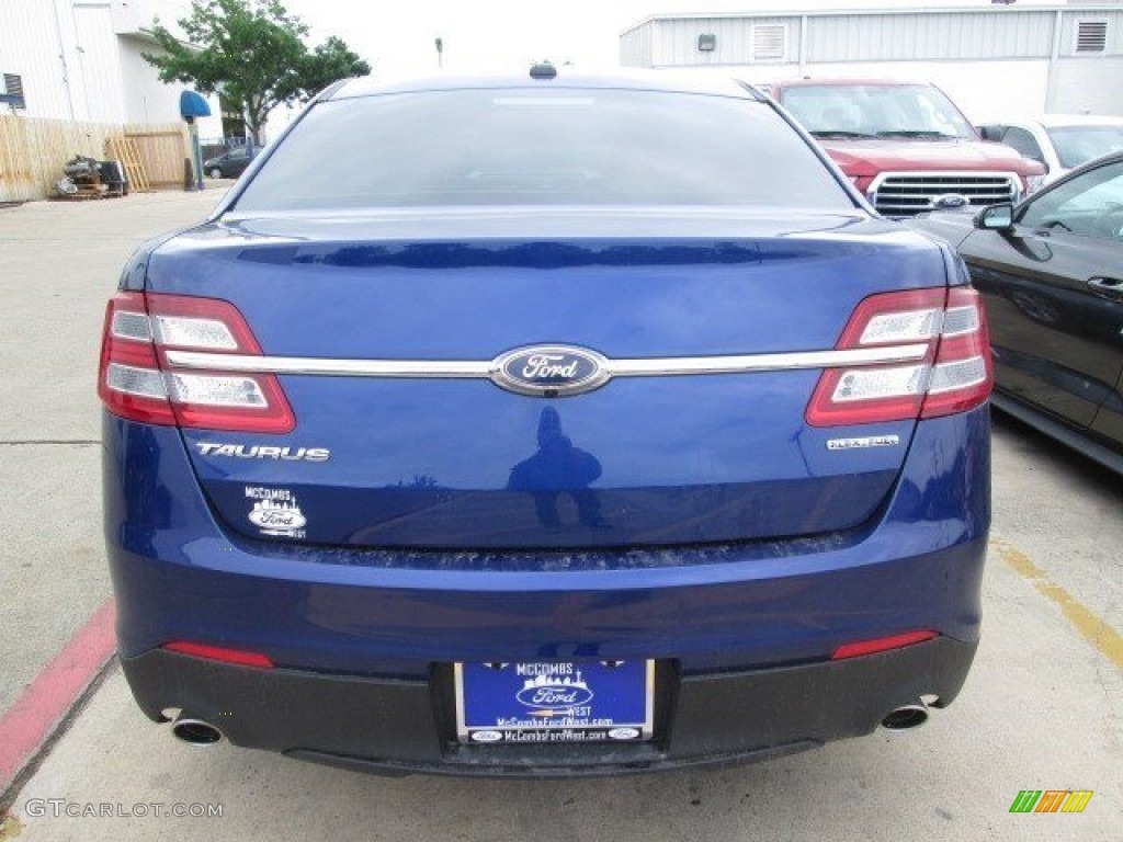 2015 Taurus SE - Deep Impact Blue Metallic / Dune photo #8