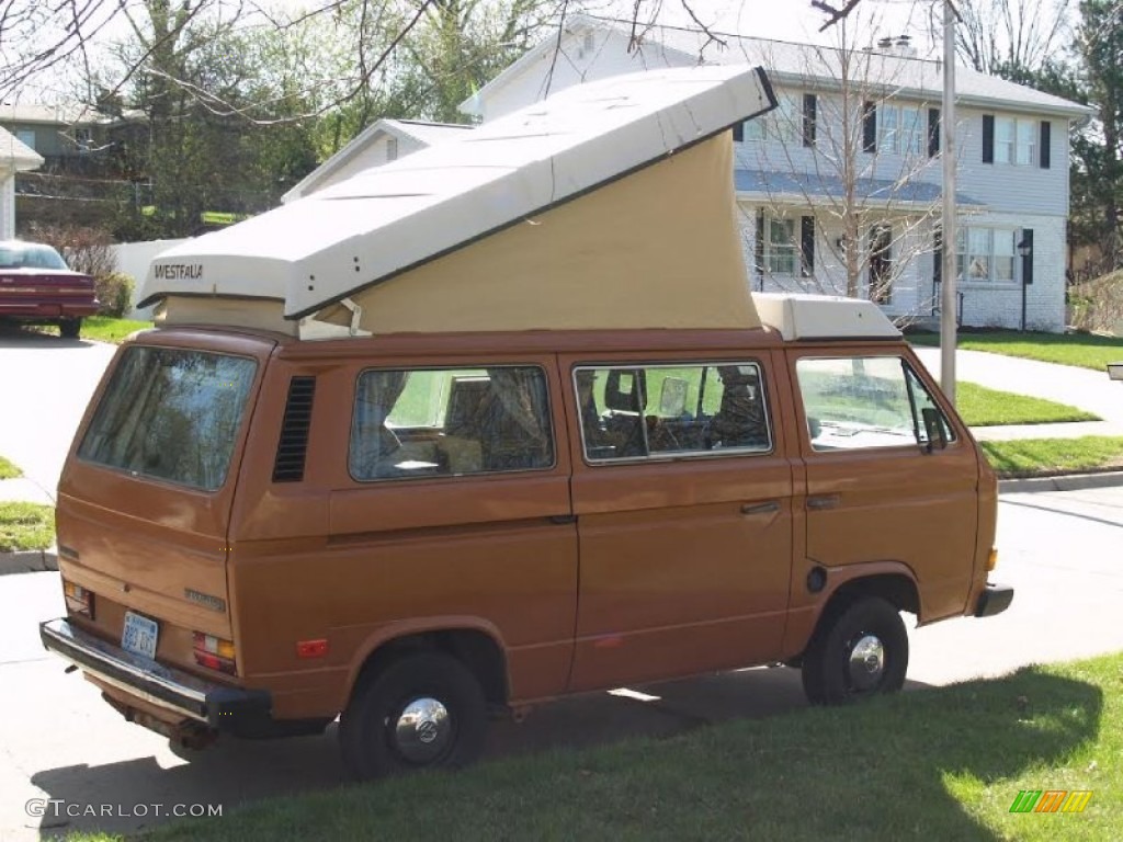 Assuan Brown 1983 Volkswagen Vanagon Camper Exterior Photo #103023642