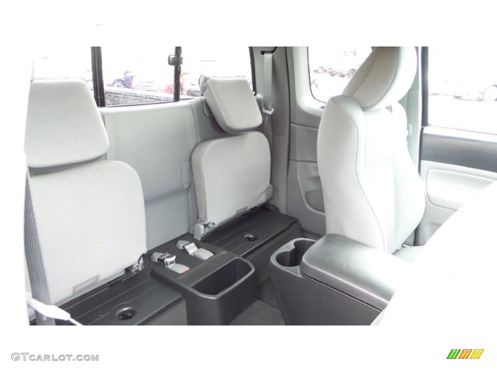 2015 Toyota Tacoma TRD Sport Access Cab 4x4 Rear Seat Photos