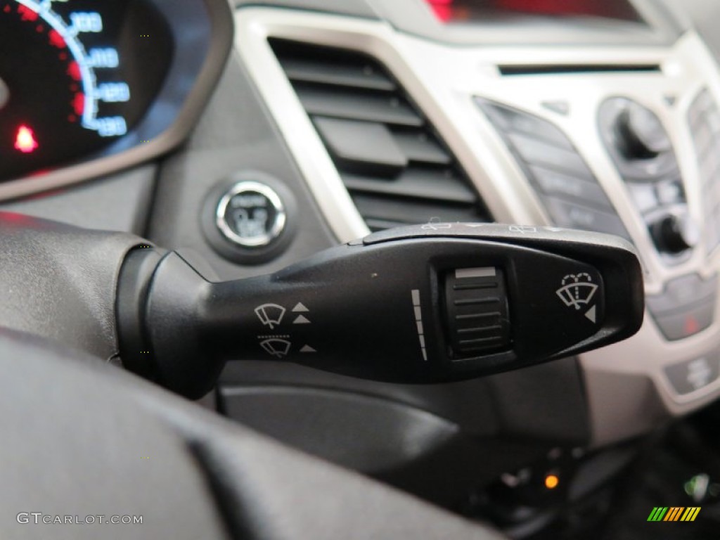 2013 Ford Fiesta Titanium Hatchback Controls Photo #103026219