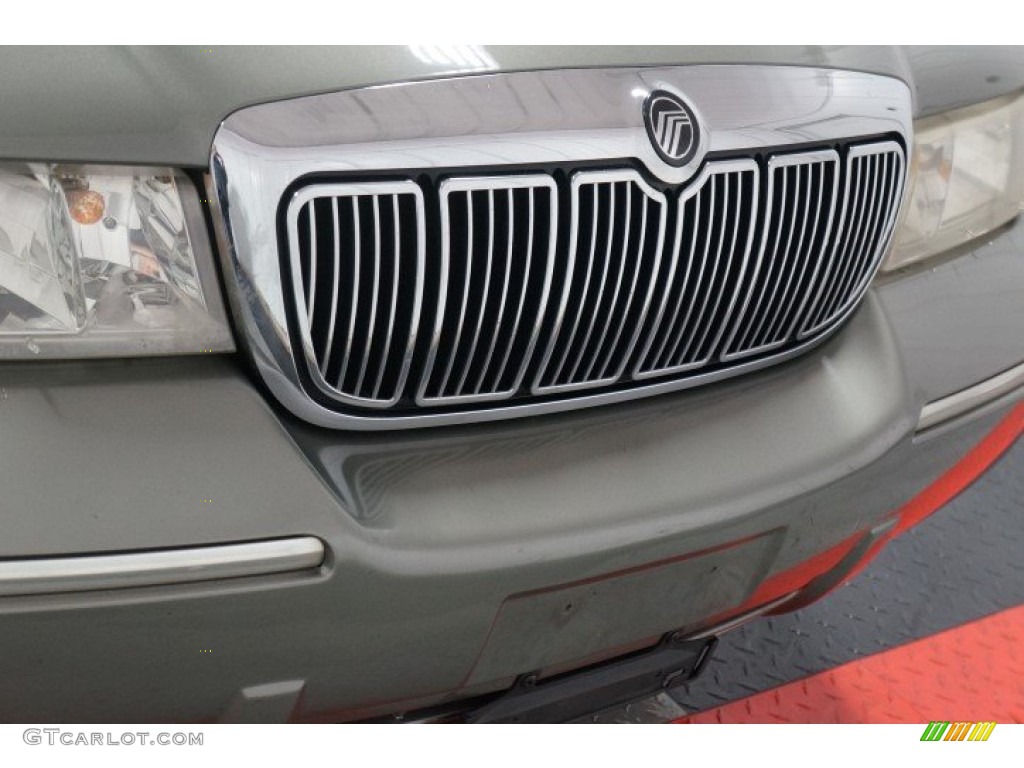 2002 Grand Marquis GS - Spruce Green Metallic / Light Graphite Grey photo #36