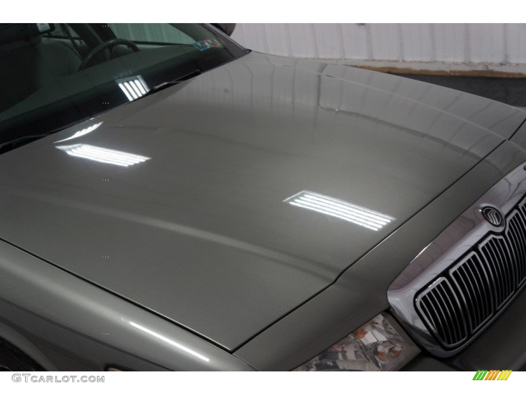 2002 Grand Marquis GS - Spruce Green Metallic / Light Graphite Grey photo #37