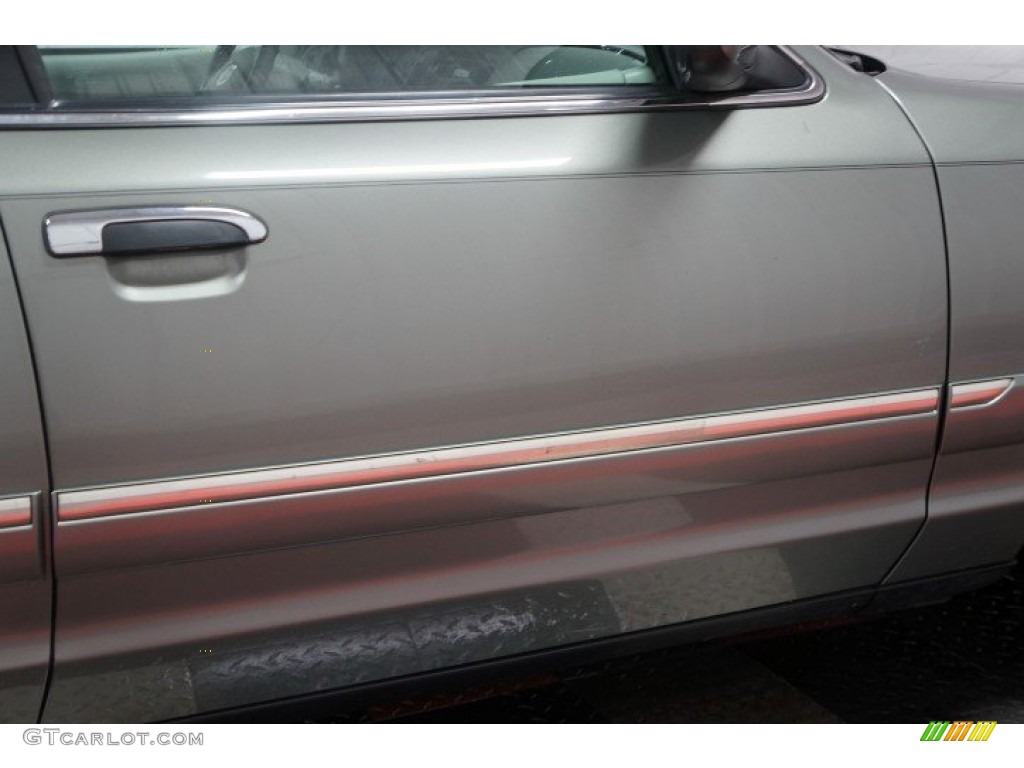 2002 Grand Marquis GS - Spruce Green Metallic / Light Graphite Grey photo #43