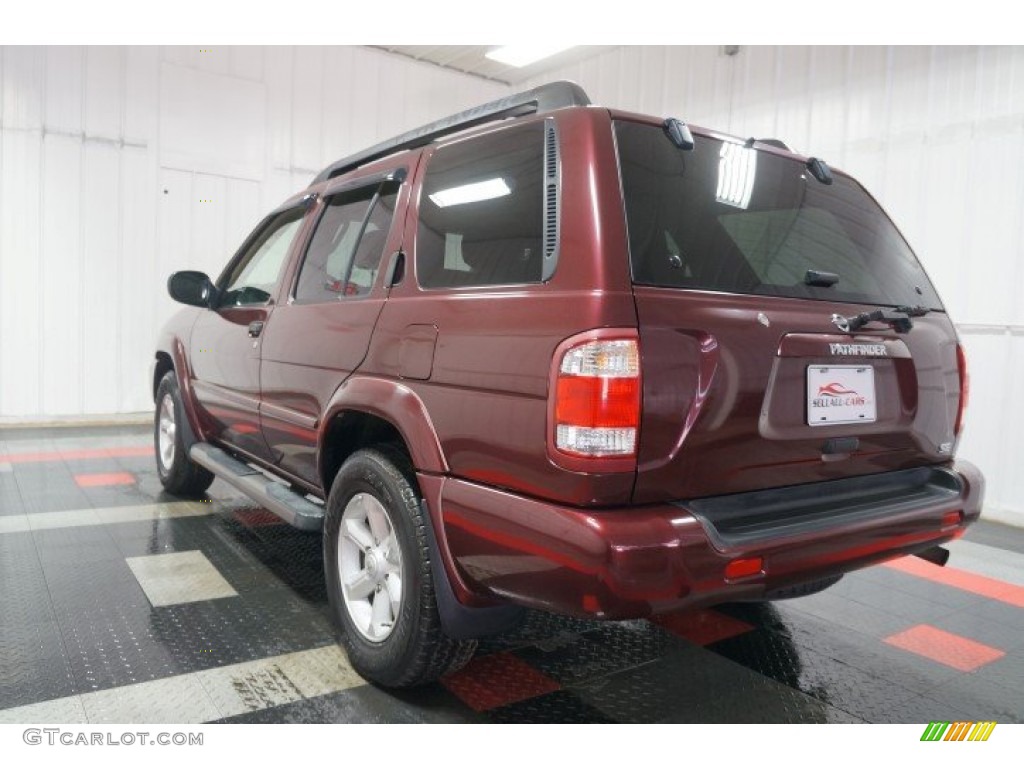 2004 Pathfinder SE 4x4 - Merlot Red Pearl / Charcoal photo #10