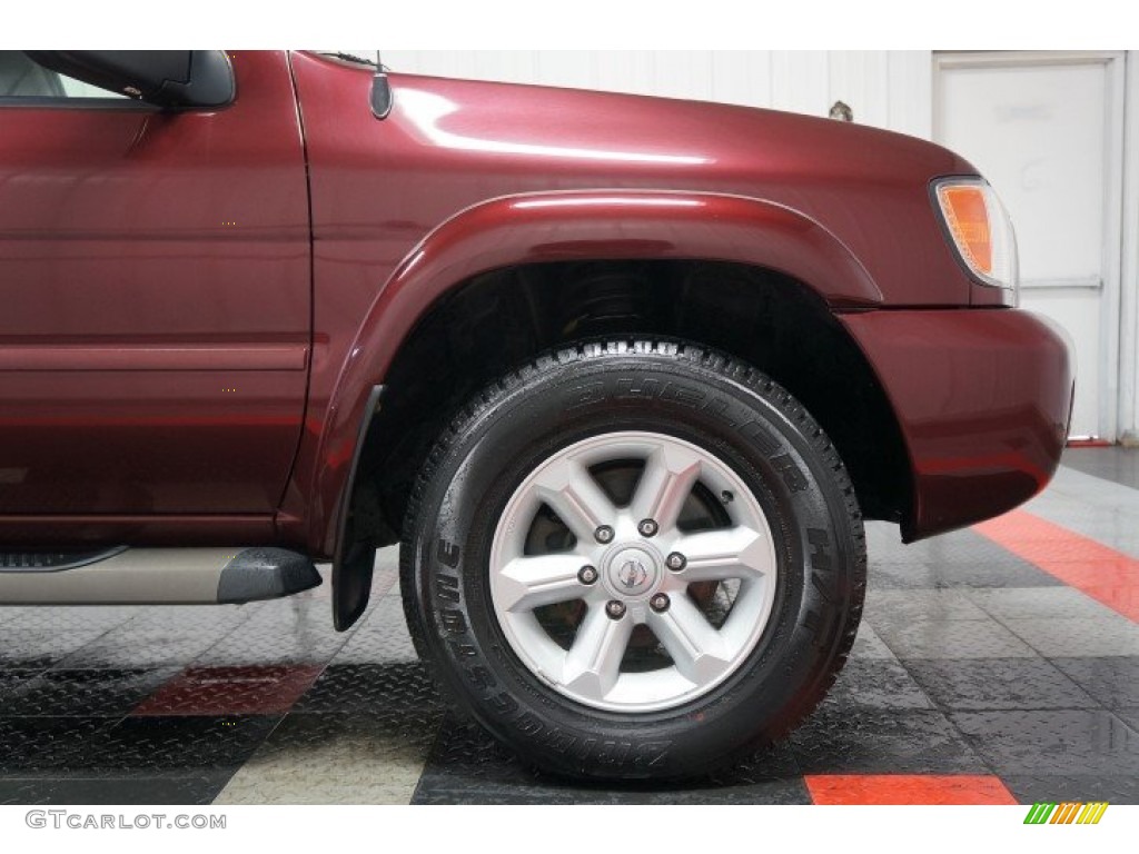 2004 Pathfinder SE 4x4 - Merlot Red Pearl / Charcoal photo #37