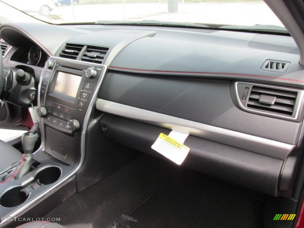 2015 Camry SE - Ruby Flare Pearl / Black photo #15