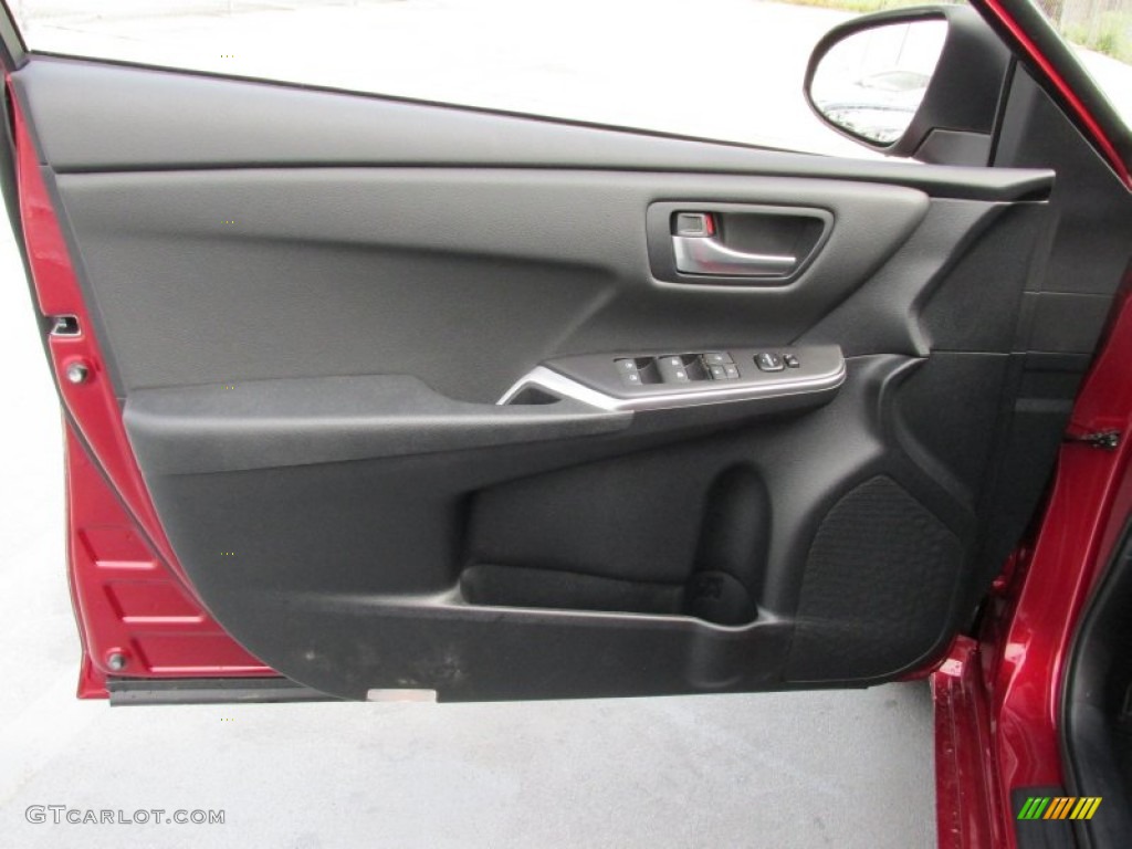 2015 Camry SE - Ruby Flare Pearl / Black photo #18