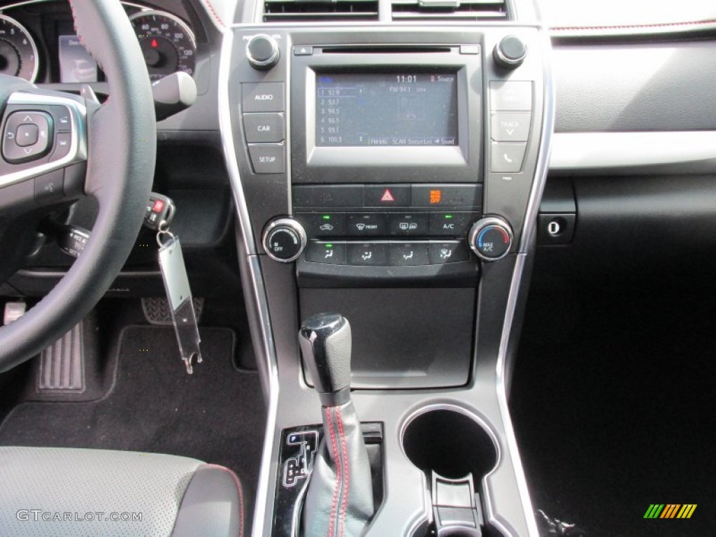 2015 Camry SE - Ruby Flare Pearl / Black photo #24
