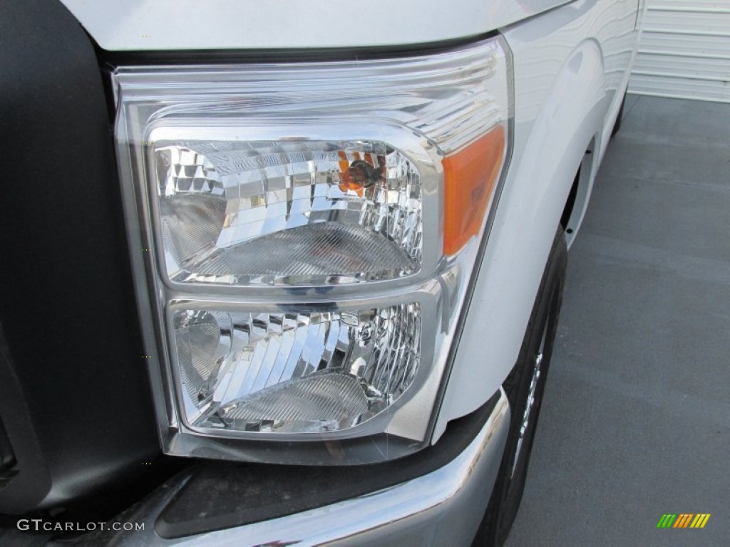 2015 F250 Super Duty XL Crew Cab - Oxford White / Steel photo #9