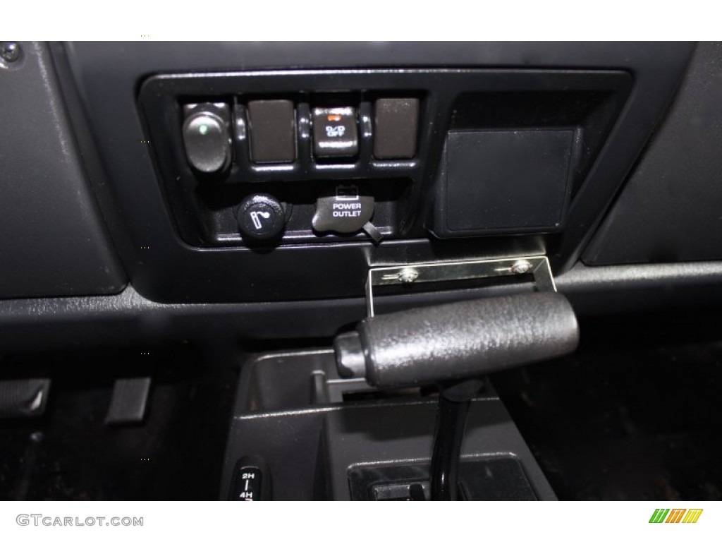 2006 Wrangler Sport 4x4 - Midnight Blue Pearl / Dark Slate Gray photo #17