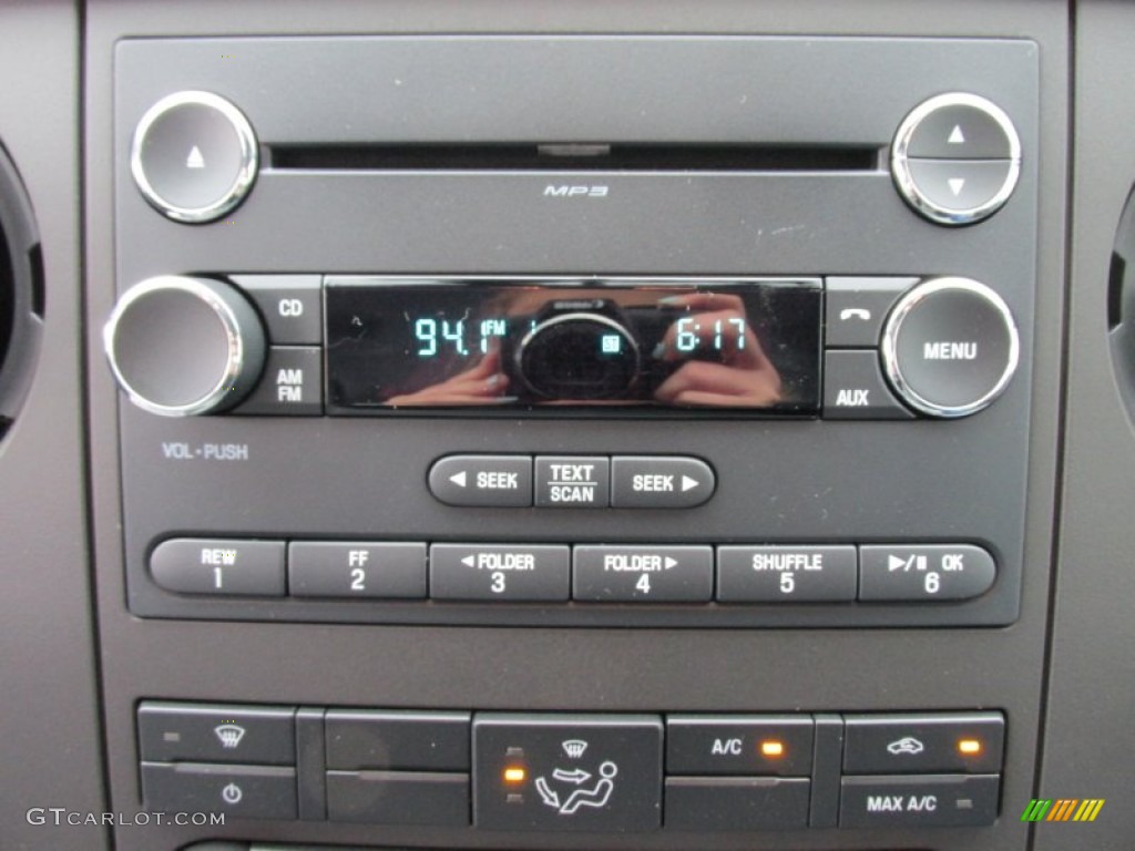 2015 Ford F250 Super Duty XL Super Cab Controls Photo #103044771