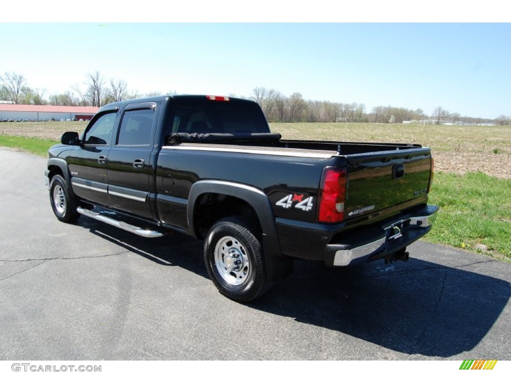 2004 Silverado 2500HD LT Crew Cab 4x4 - Black / Medium Gray photo #5