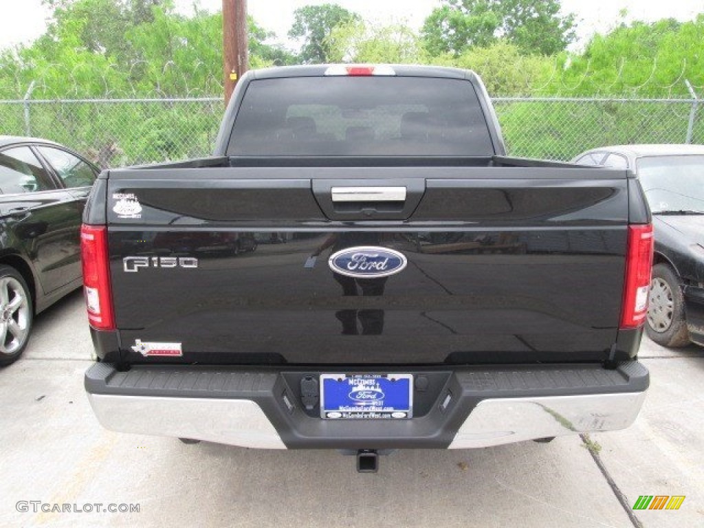 2015 F150 XLT SuperCrew - Tuxedo Black Metallic / Medium Earth Gray photo #23