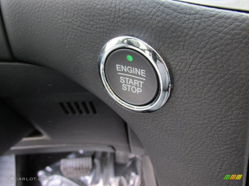 2015 Ford Edge Titanium Controls Photo #103047168