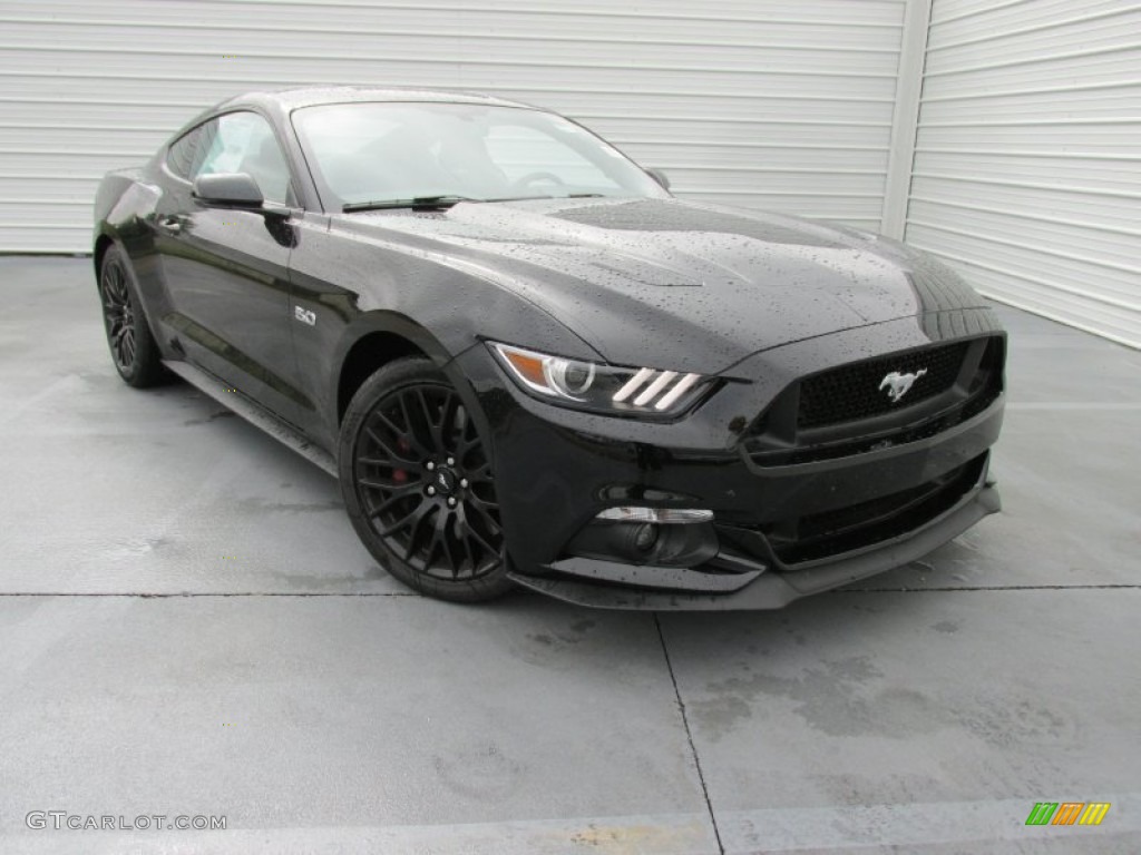 Black Ford Mustang