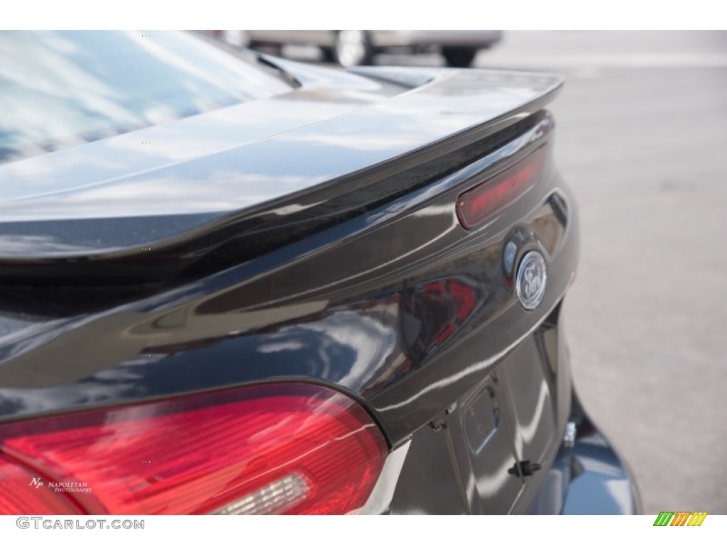 2015 Focus SE Sedan - Tuxedo Black Metallic / Charcoal Black photo #8