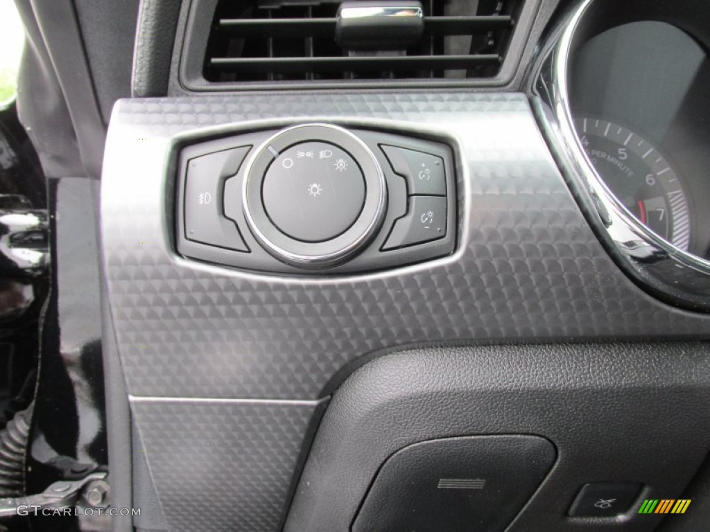 2015 Ford Mustang GT Premium Coupe Controls Photo #103047606